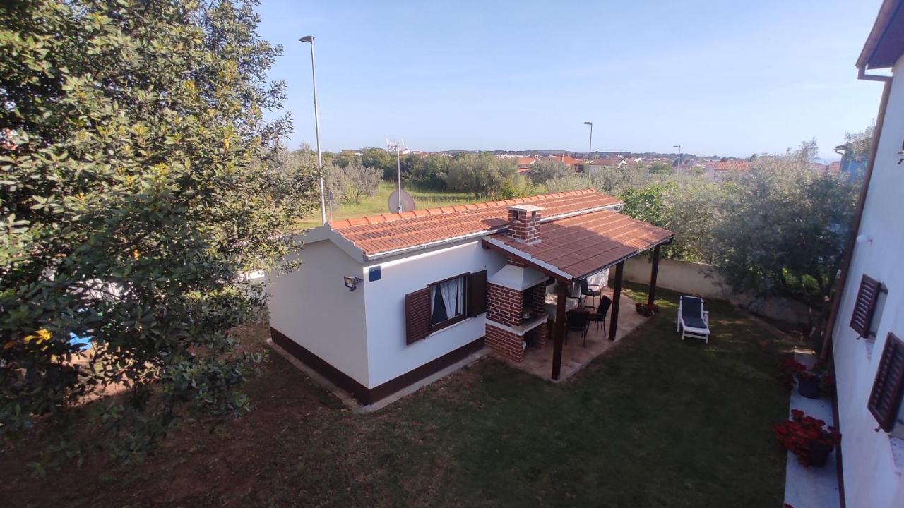 Apartment Little House Fažana Exterior foto
